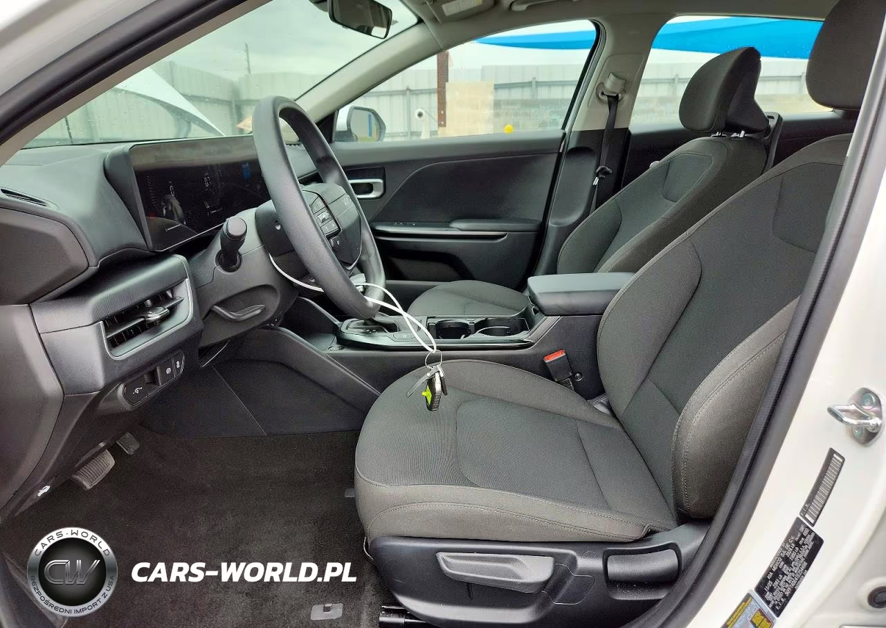 2026 Kia K4 Lxs VIN:3KPFT4DE4TE254496 - 7