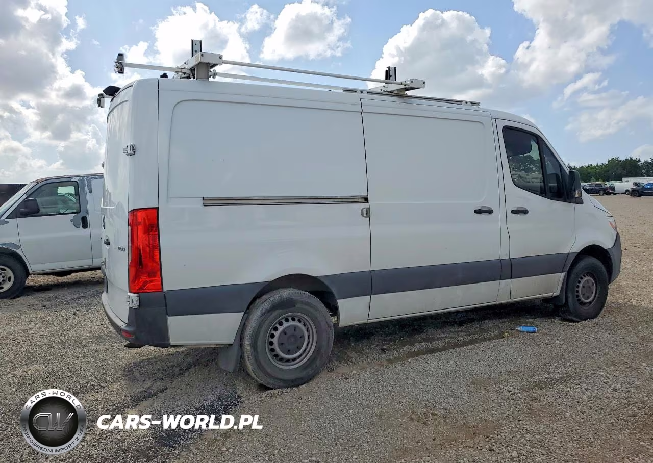 2019 Mercedes-Benz Sprinter 1500 VIN:W1Y70BGY3KT017894 - 3