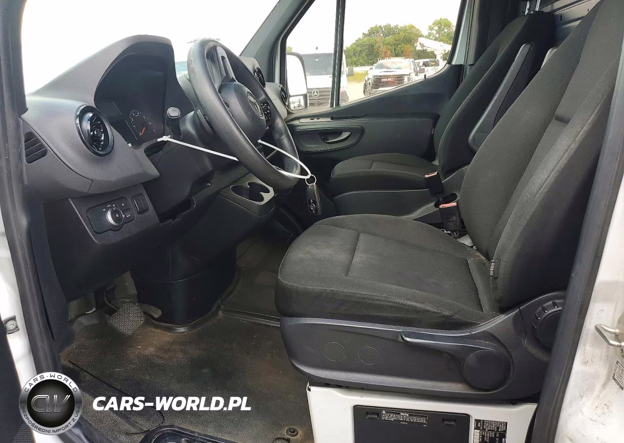 2019 Mercedes-Benz Sprinter 1500 VIN:W1Y70BGY3KT017894 - 7