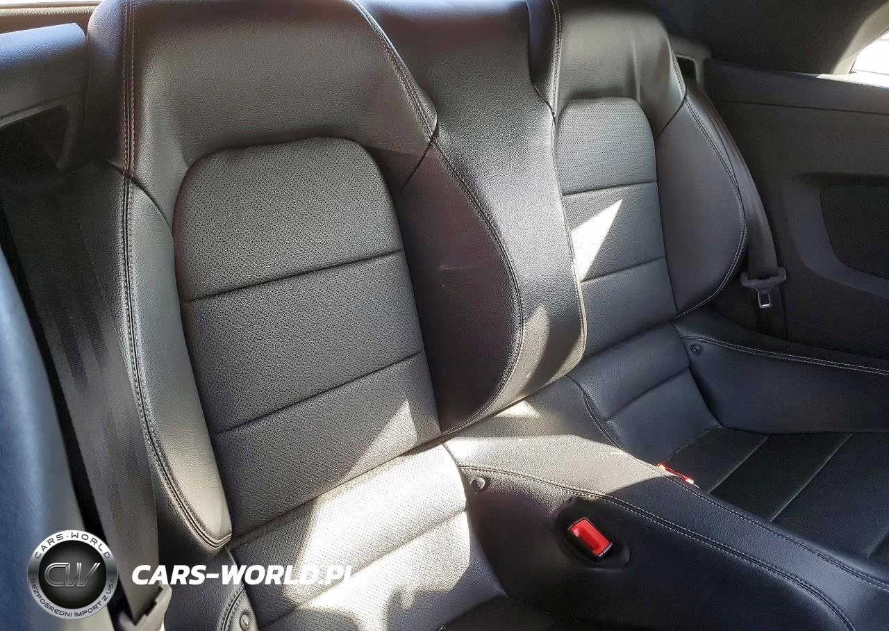 2019 Ford Mustang VIN:1FATP8UH7K5151162 - 10