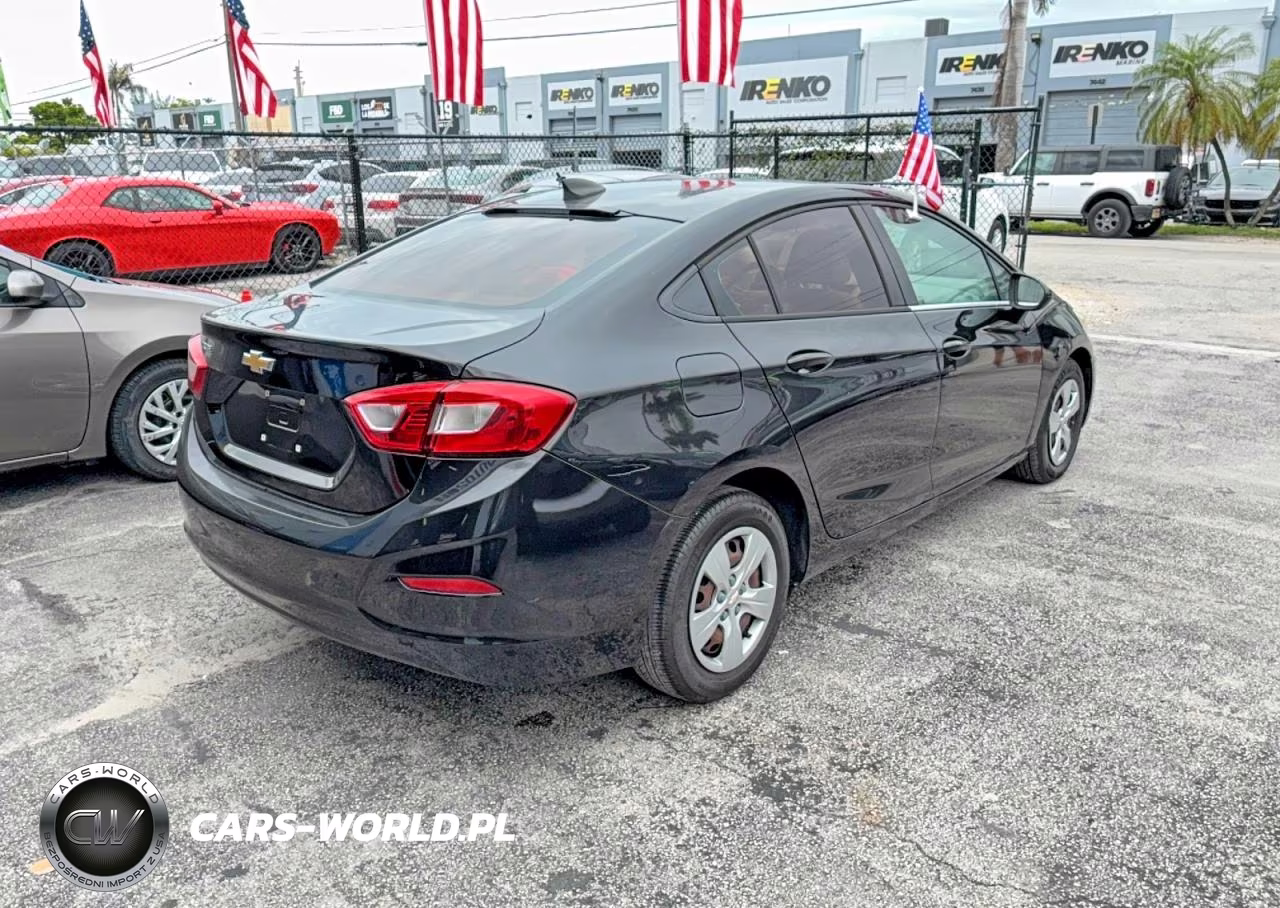 2018 Chevrolet Cruze Ls VIN:1G1BC5SMXJ7127630 - 4