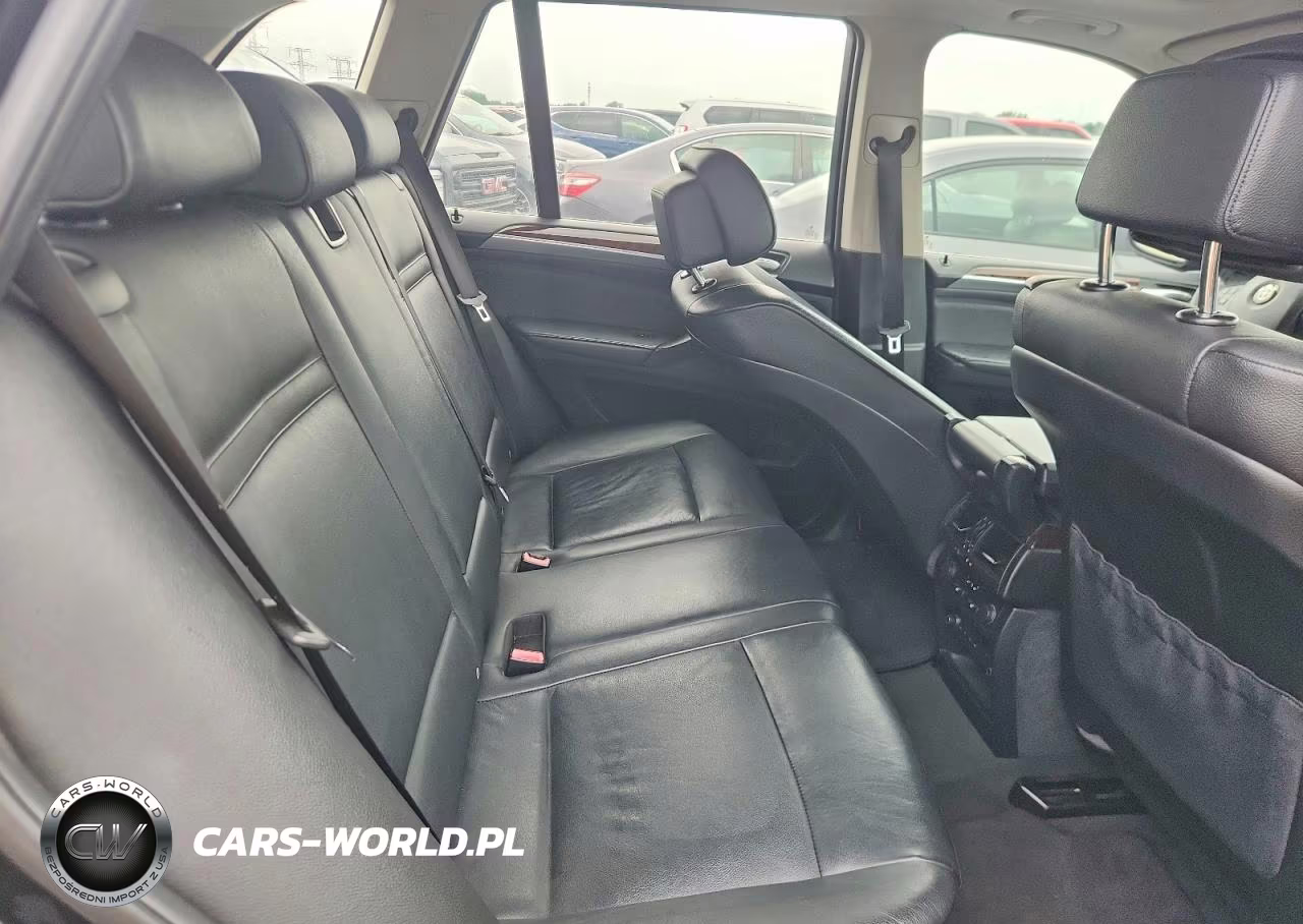 2010 BMW X5 xDrive48I VIN:5UXFE8C53AL311244 - 10
