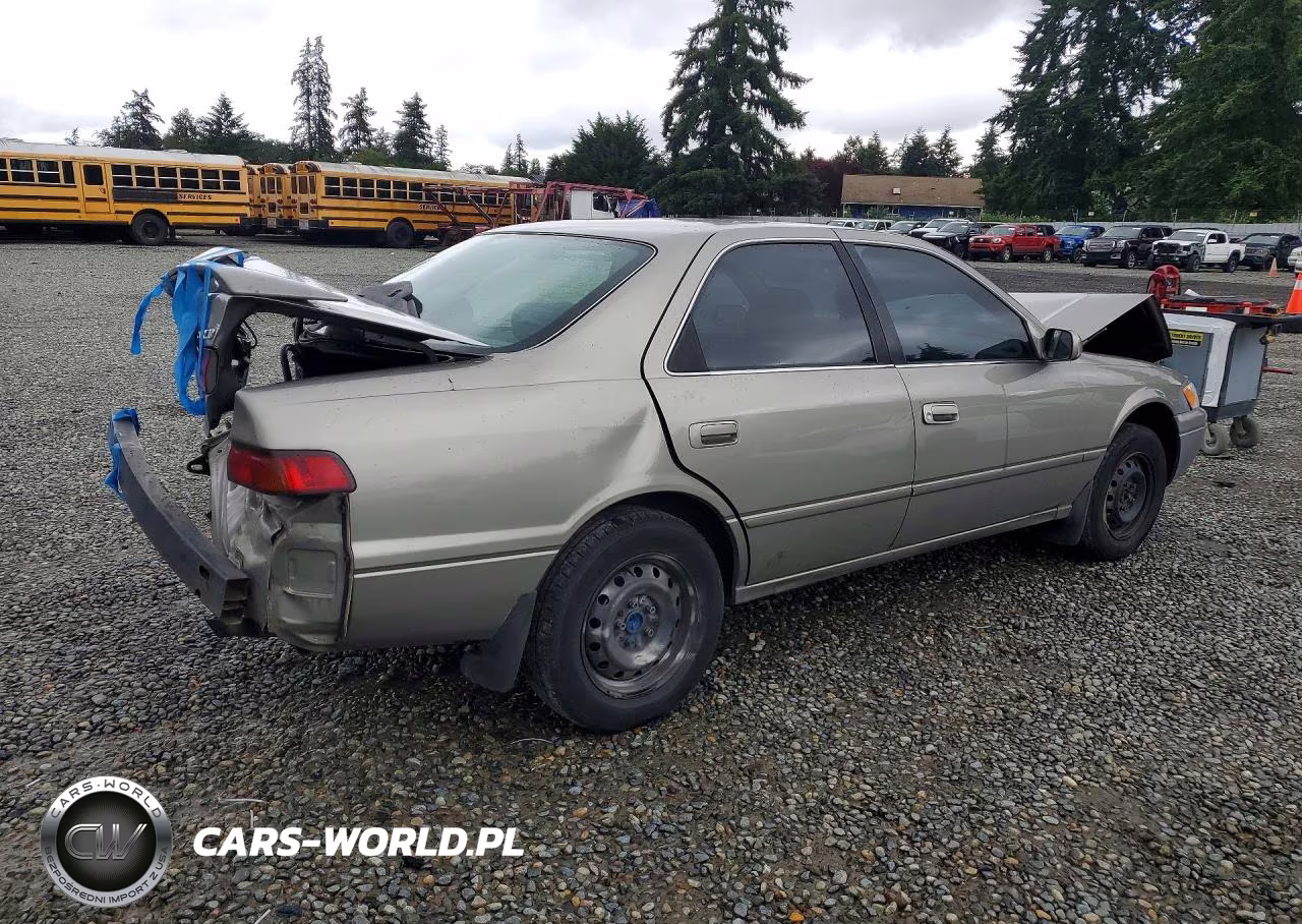 1998 Toyota Camry Le VIN:JT2BG22K2W0130989 - 3