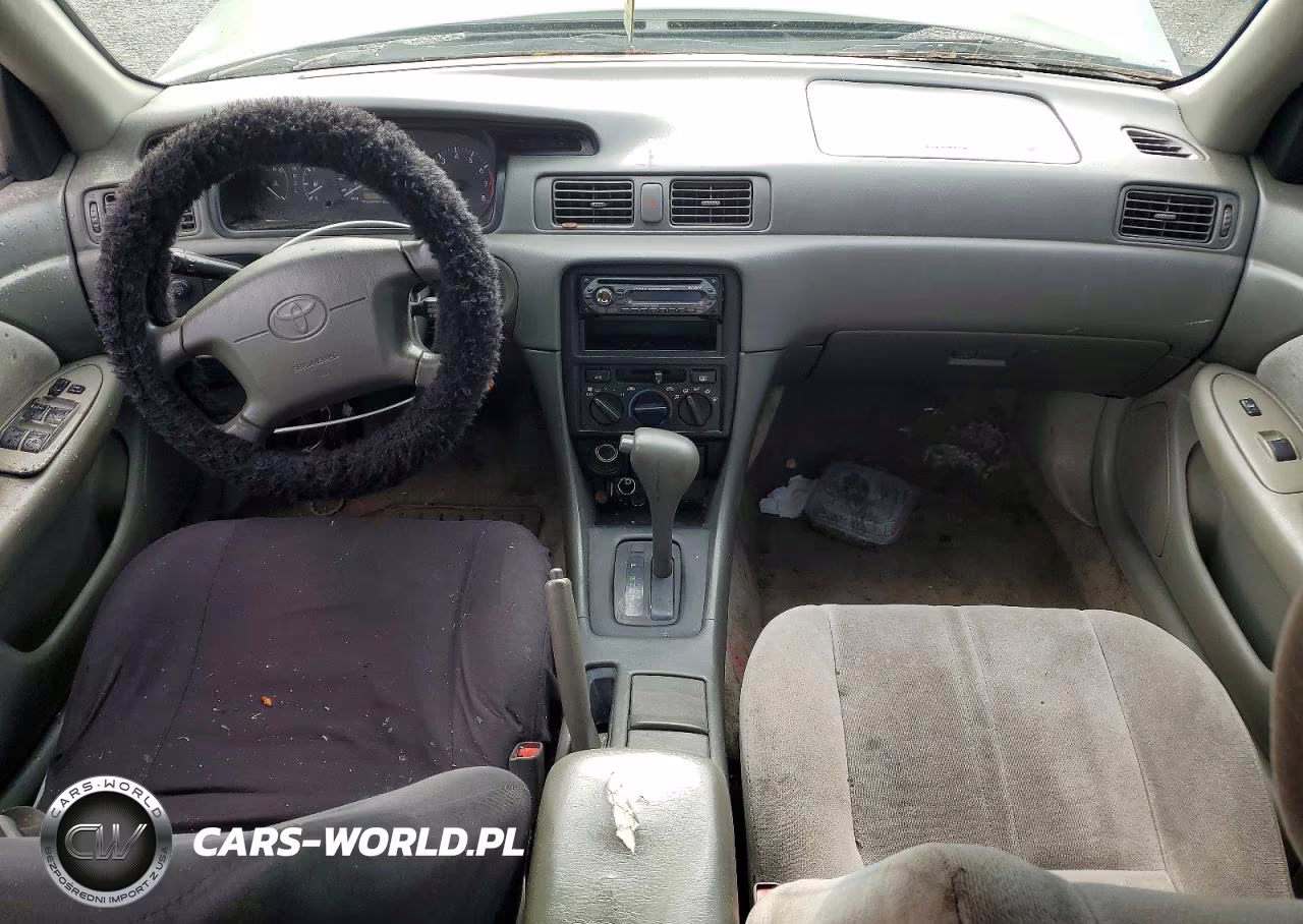 1998 Toyota Camry Le VIN:JT2BG22K2W0130989 - 8