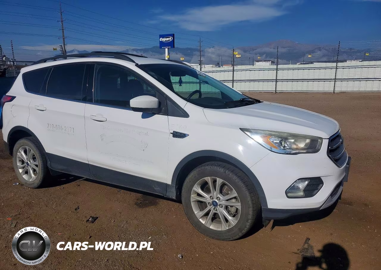 2017 Ford Escape Se VIN:1FMCU9G92HUE08414 - 4