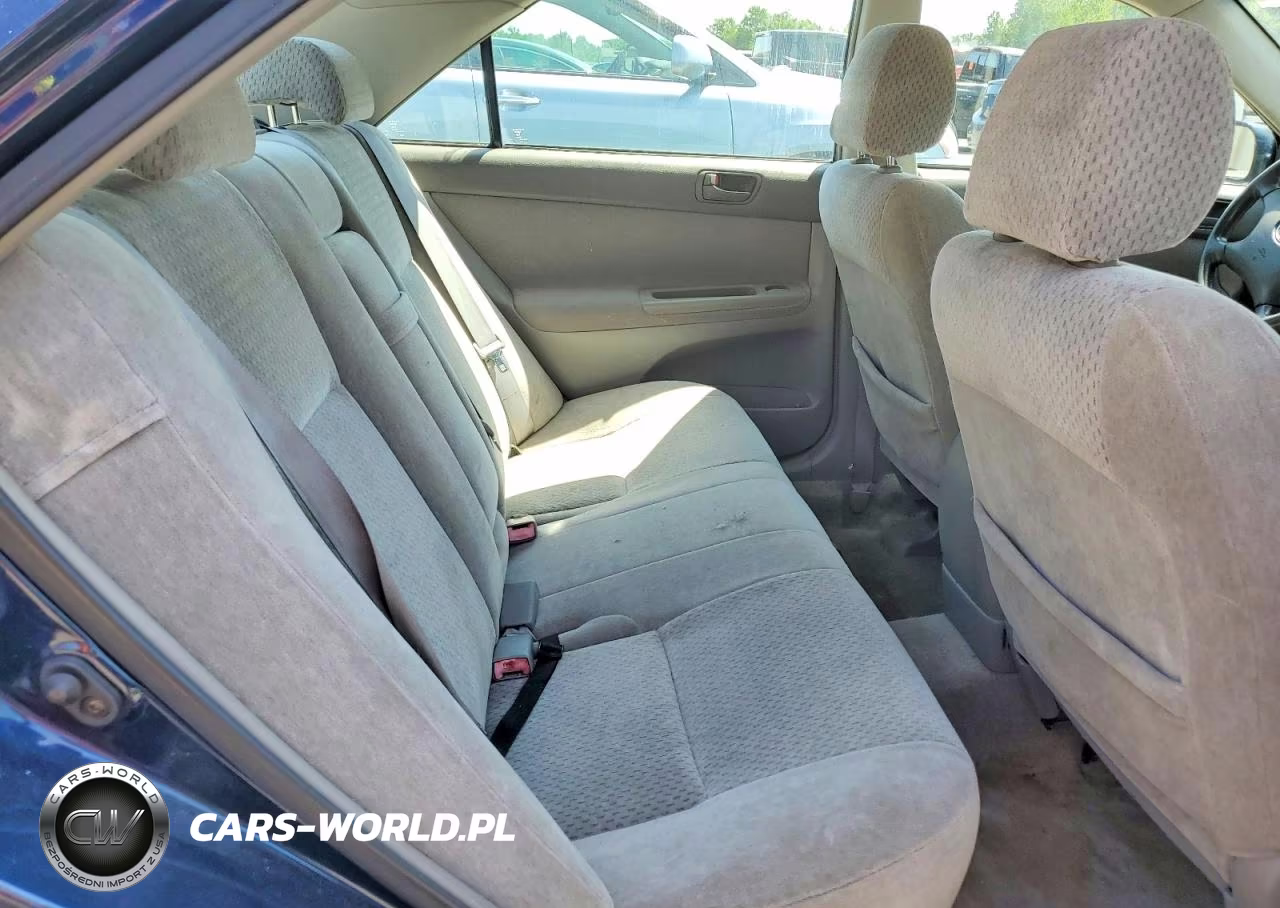 2003 Toyota Camry Le VIN:4T1BE32K73U238916 - 10