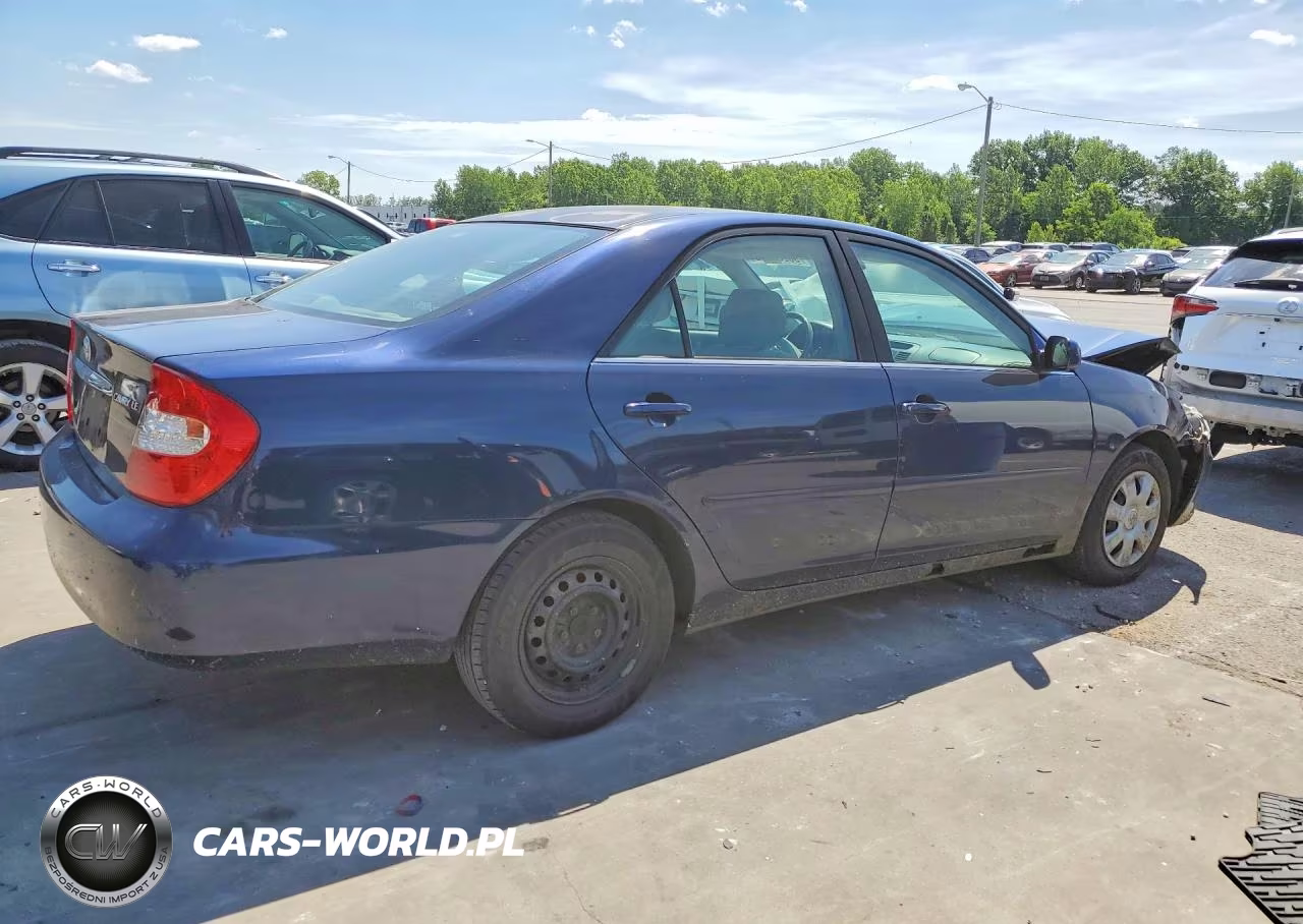 2003 Toyota Camry Le VIN:4T1BE32K73U238916 - 3
