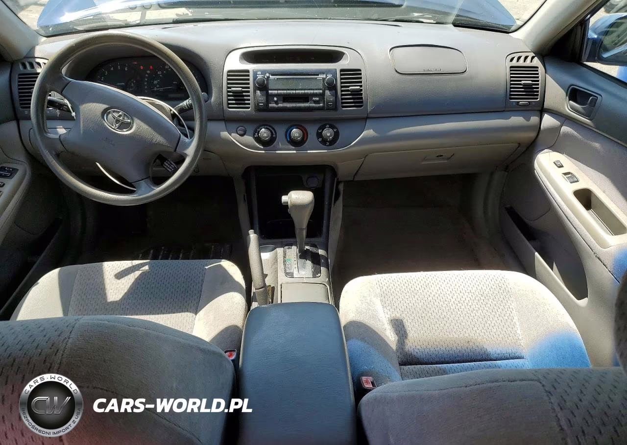 2003 Toyota Camry Le VIN:4T1BE32K73U238916 - 8
