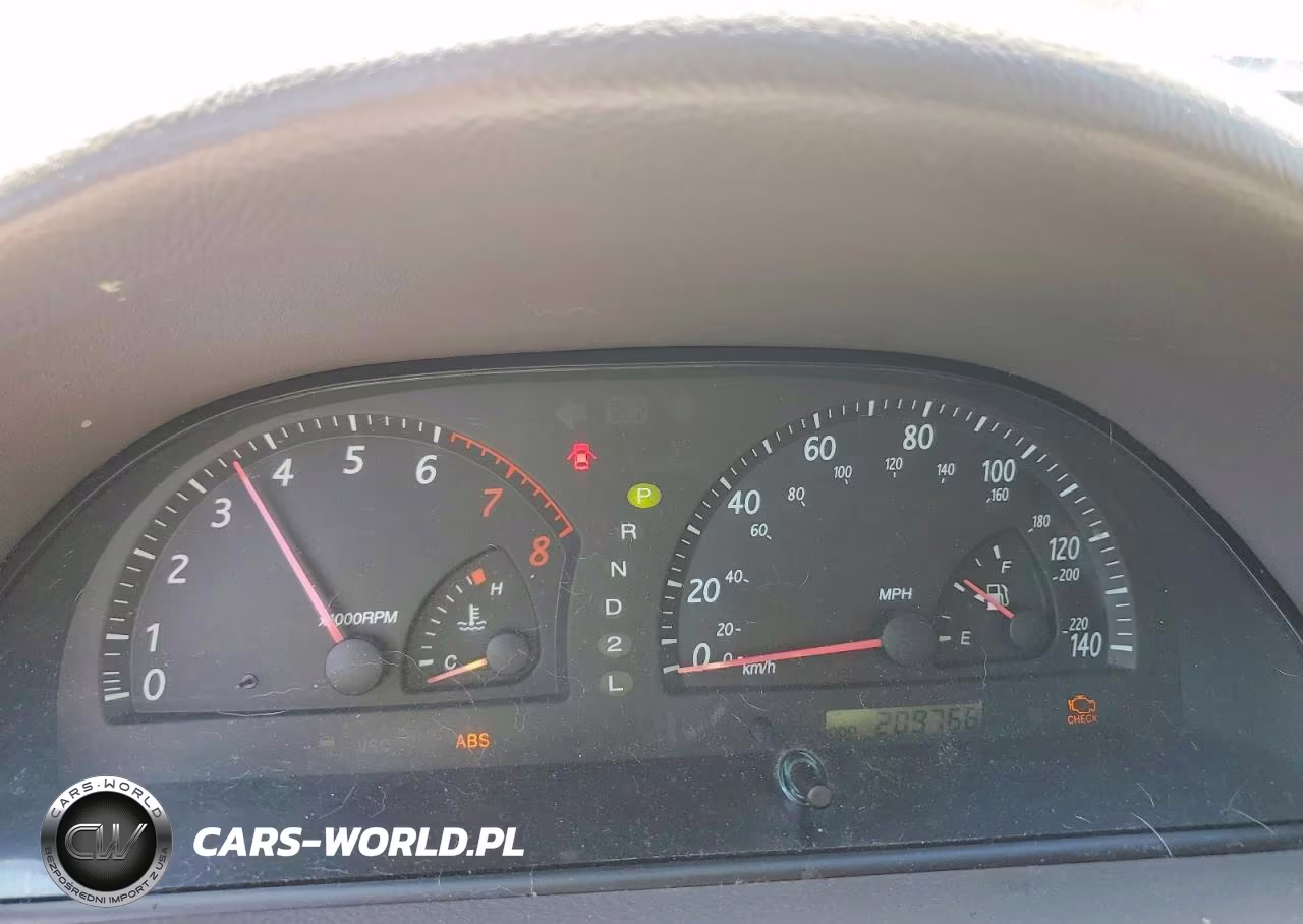 2003 Toyota Camry Le VIN:4T1BE32K73U238916 - 9