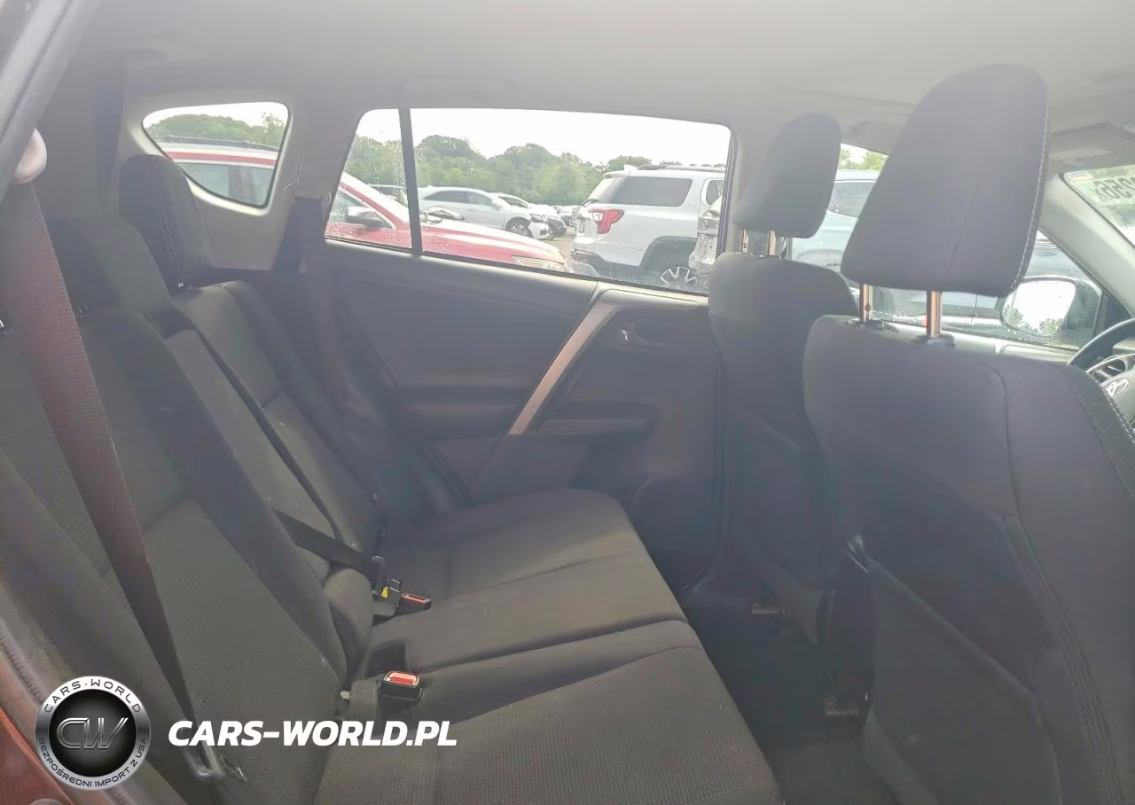 2018 Toyota Rav4 Xle VIN:2T3RFREV4JW812817 - 11