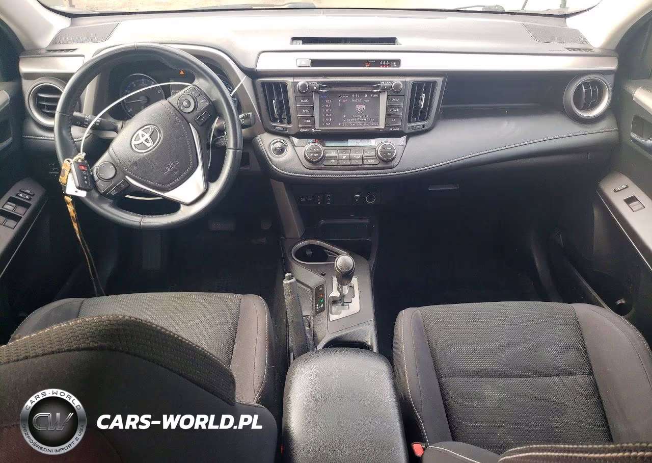 2018 Toyota Rav4 Xle VIN:2T3RFREV4JW812817 - 8
