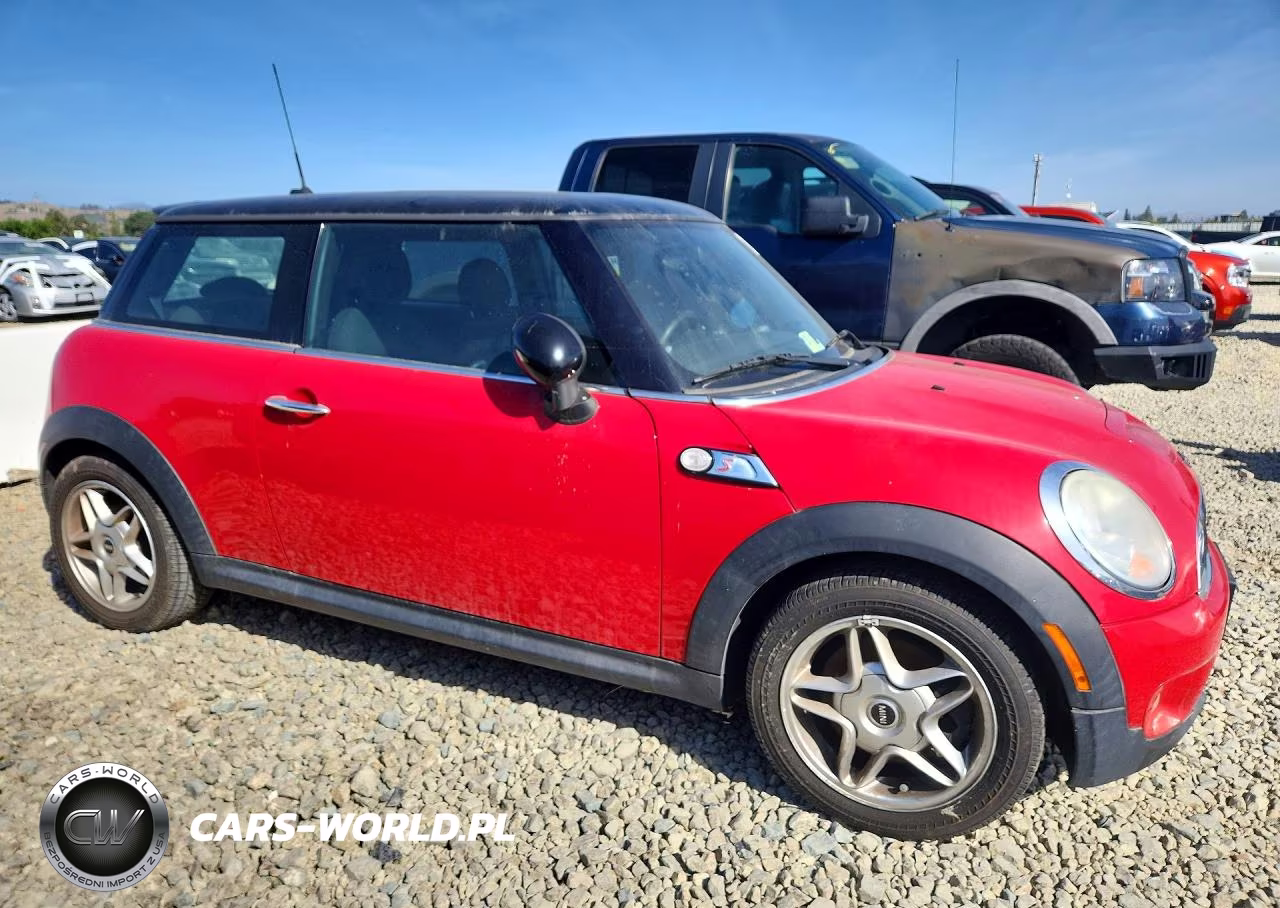 2010 Mini Cooper S VIN:WMWMF7C50ATZ70461 - 4