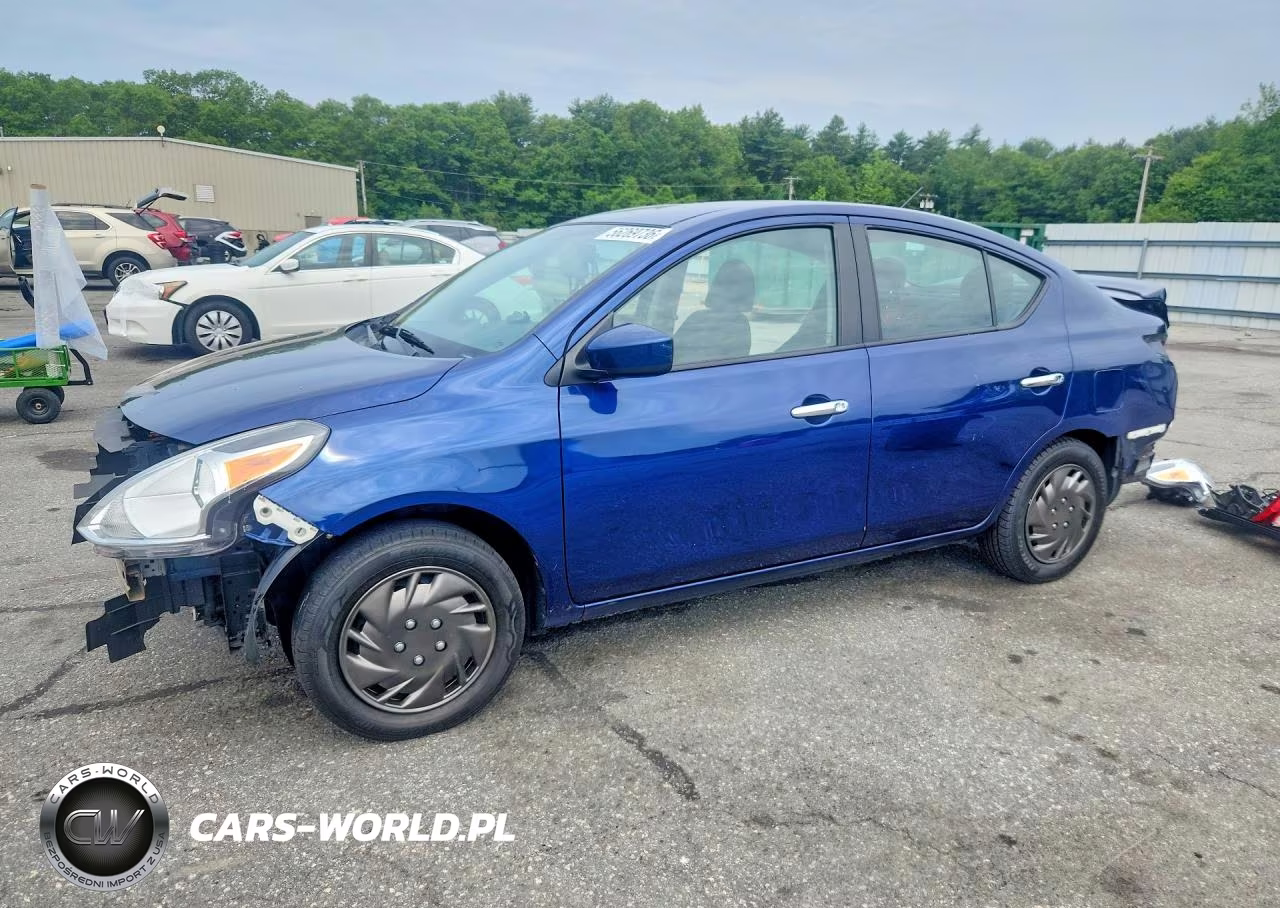2018 Nissan Versa Sv – zdjęcie 1 z 12