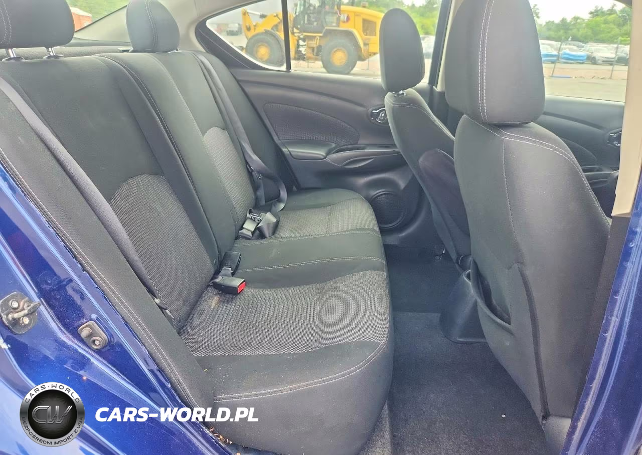 2018 Nissan Versa Sv VIN:3N1CN7APXJL800749 - 10