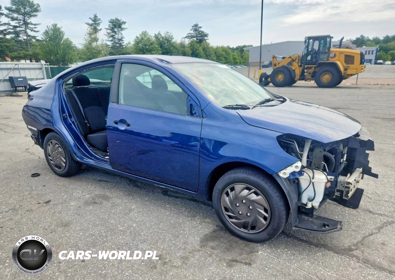2018 Nissan Versa Sv VIN:3N1CN7APXJL800749 - 4