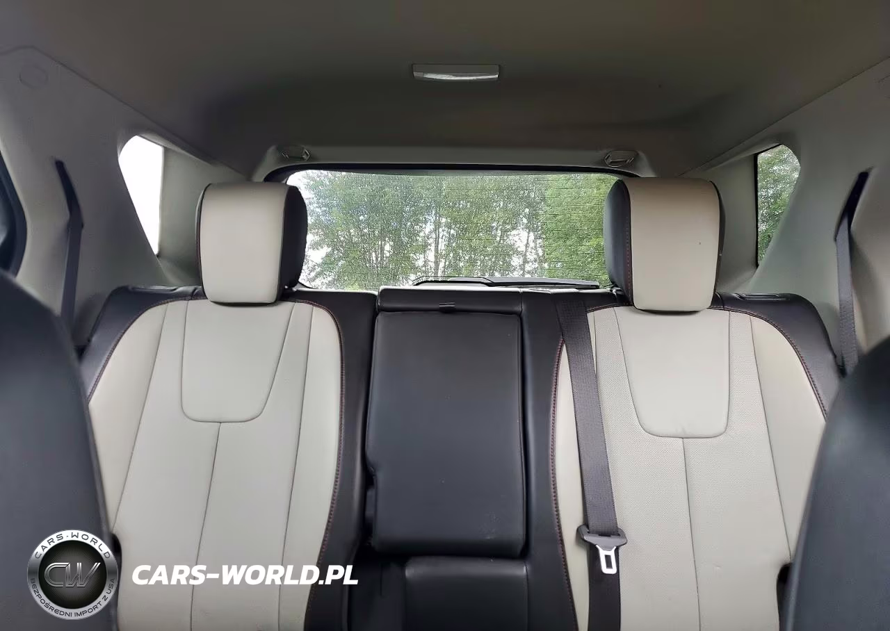 2017 Chevrolet Equinox Premier VIN:2GNFLGE31H6256686 - 10