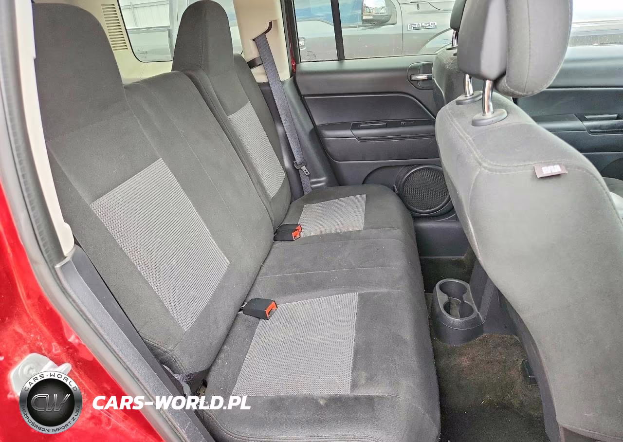 2016 Jeep Patriot Sport VIN:1C4NJRBB4GD545451 - 10