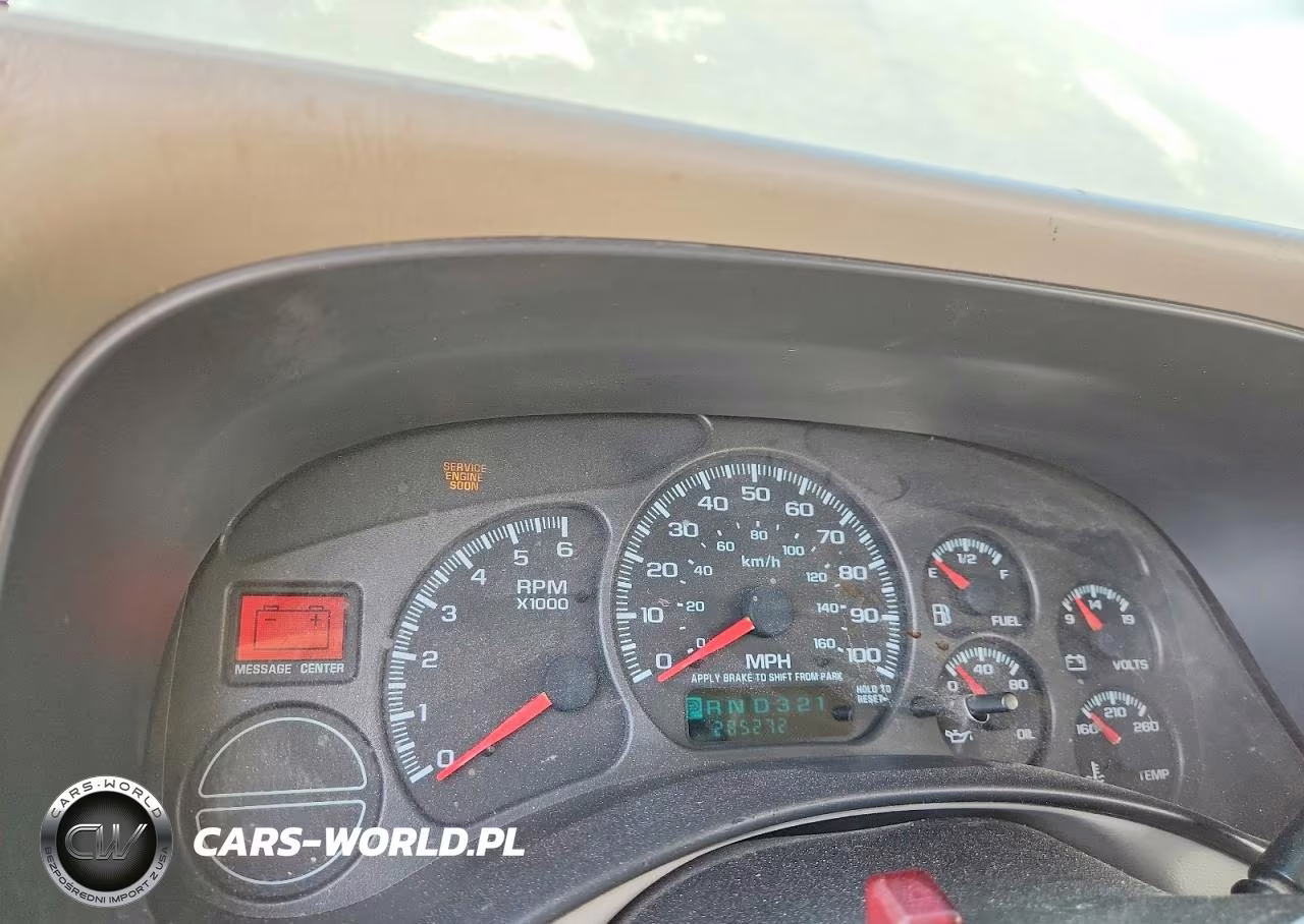 2001 Chevrolet Suburban C1500 VIN:3GNEC16T01G225673 - 9