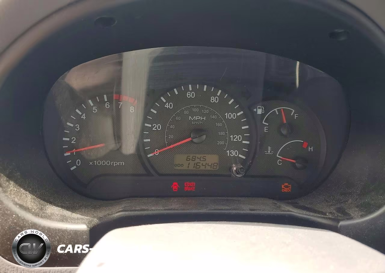 2005 Hyundai Accent Gs VIN:KMHCG35C95U330261 - 9
