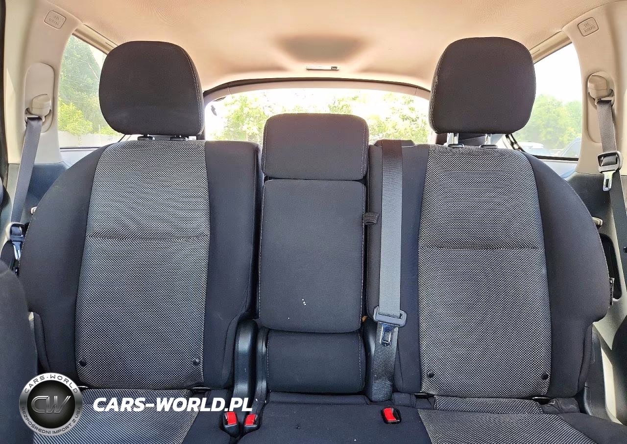 2019 Nissan Pathfinder S VIN:5N1DR2MM3KC641043 - 10