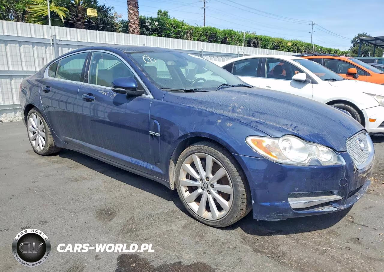 2010 Jaguar Xf Premium VIN:SAJWA0GB1ALR64445 - 4