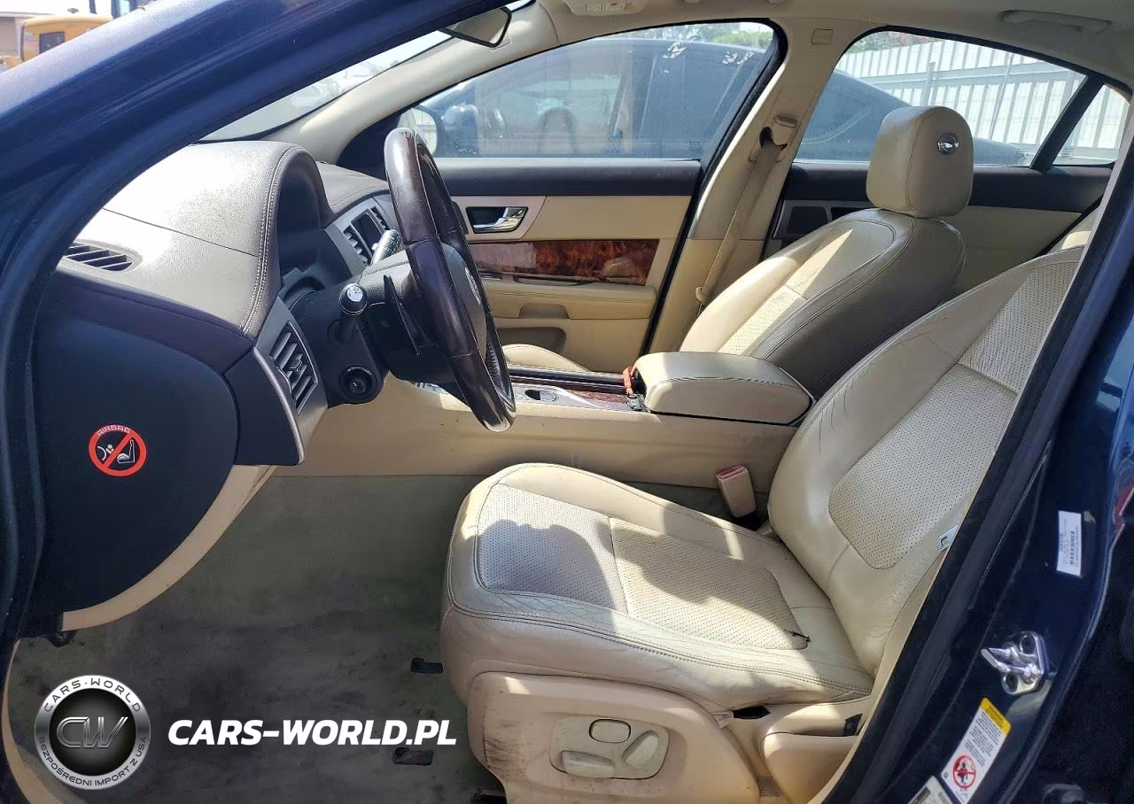 2010 Jaguar Xf Premium VIN:SAJWA0GB1ALR64445 - 7