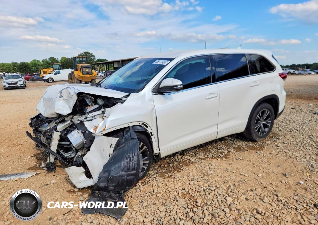 2018 Toyota Highlander Le Plus – zdjęcie 1 z 14