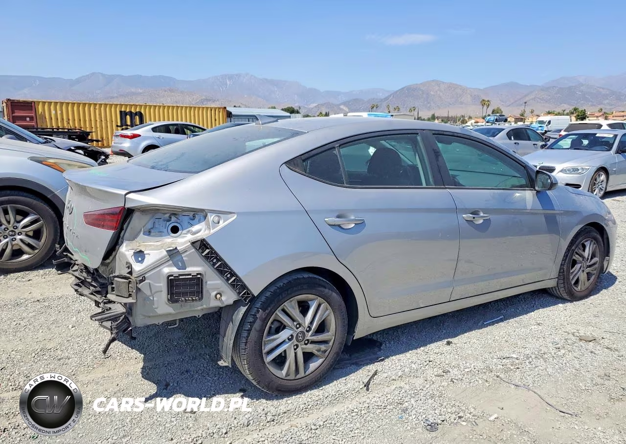 2020 Hyundai Elantra Value Edition VIN:5NPD84LF1LH585955 - 3