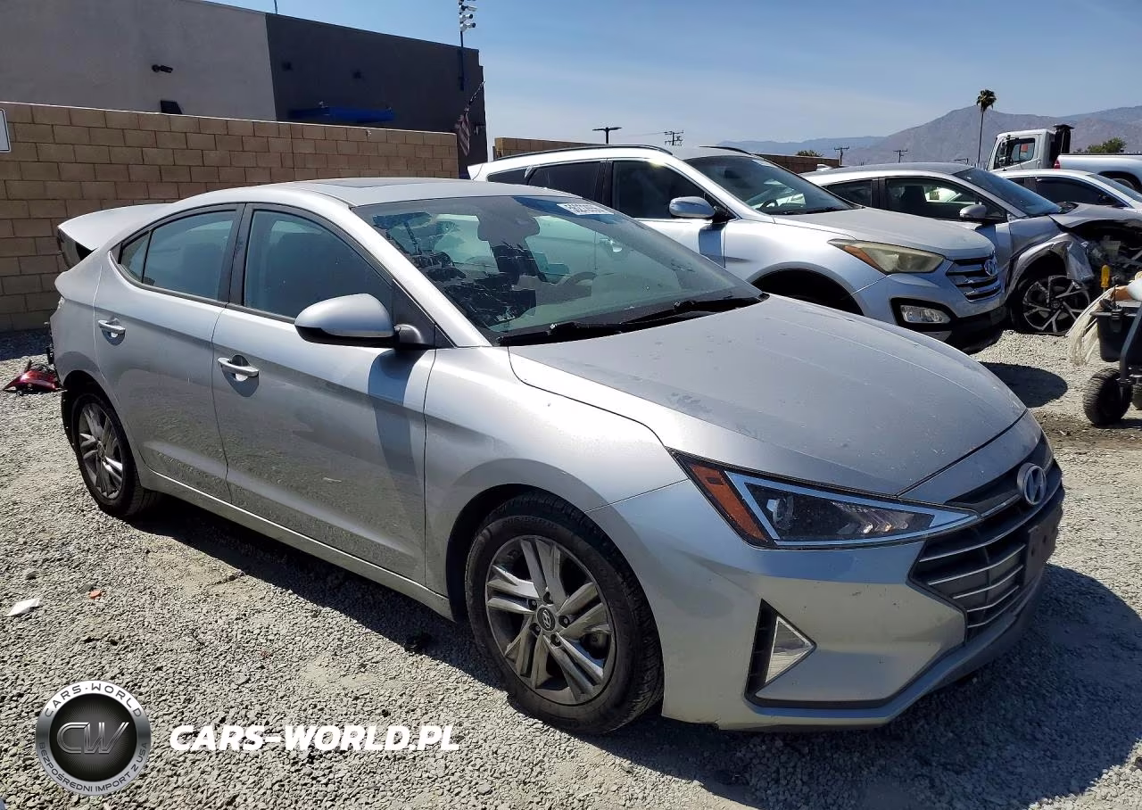 2020 Hyundai Elantra Value Edition VIN:5NPD84LF1LH585955 - 4