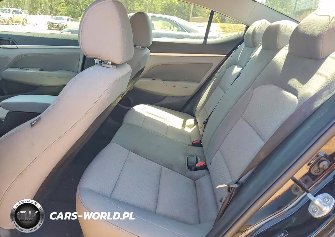 2019 Hyundai Elantra Value Edition VIN:5NPD84LF8KH455069 - 10