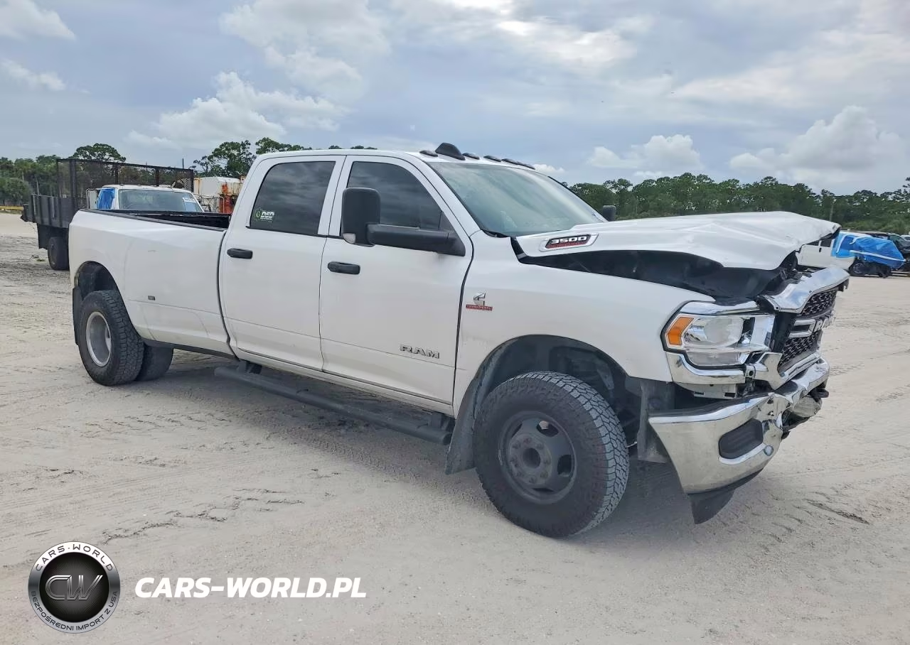 2022 Ram 3500 Tradesman VIN:3C63RRGL6NG113565 - 4