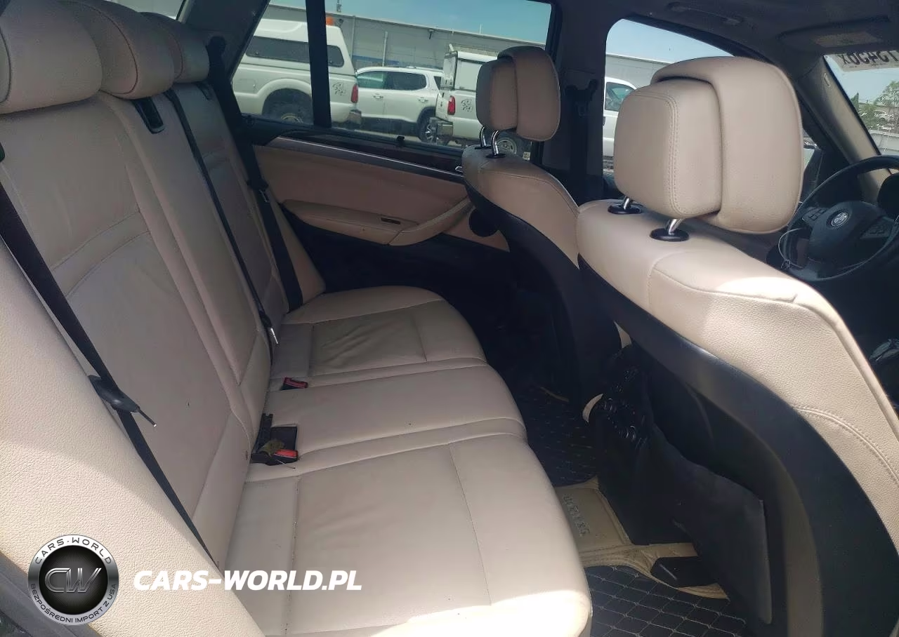 2012 BMW X5 xDrive35I VIN:5UXZV4C57CL747393 - 11