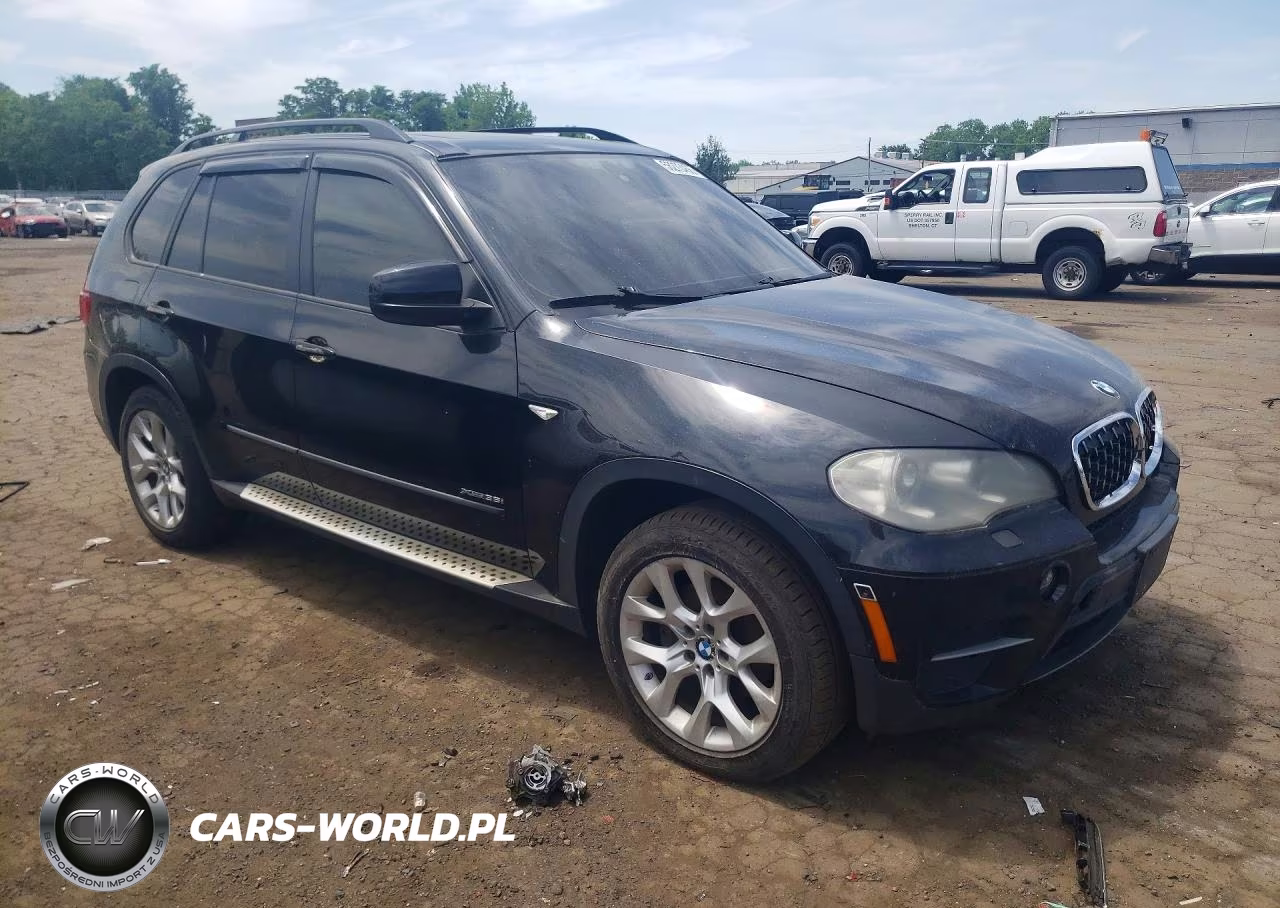 2012 BMW X5 xDrive35I VIN:5UXZV4C57CL747393 - 4