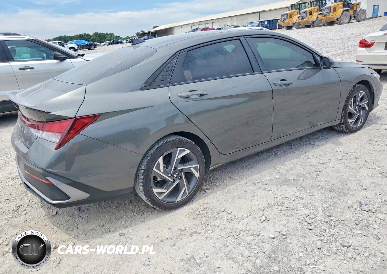 2025 Hyundai Elantra Sel Sport VIN:KMHLM4DG7SU979264 - 3