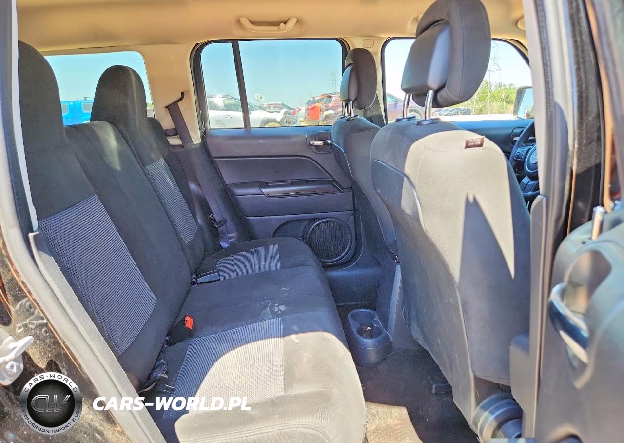 2016 Jeep Patriot Sport VIN:1C4NJPBAXGD601002 - 11