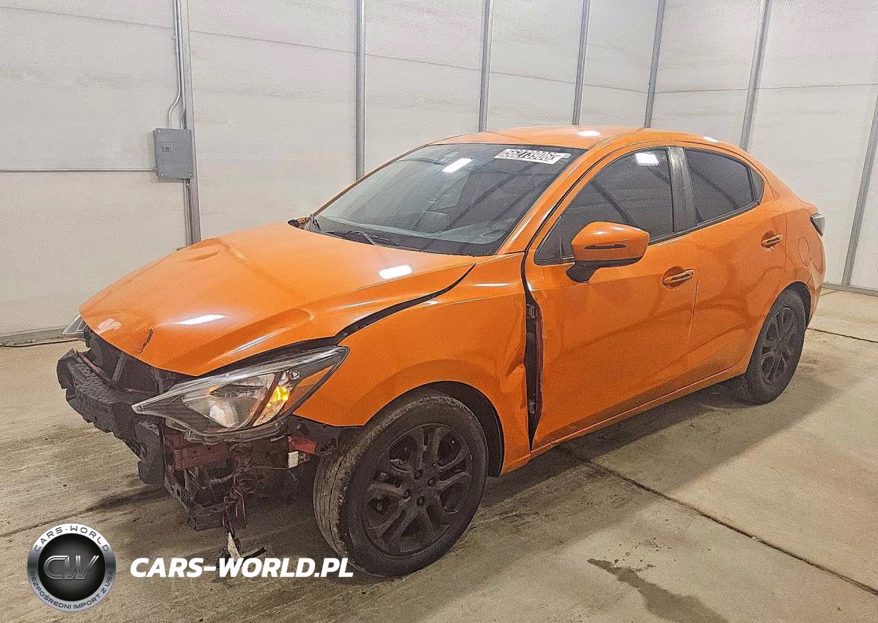 2018 Toyota Yaris Ia Base – zdjęcie 1 z 13