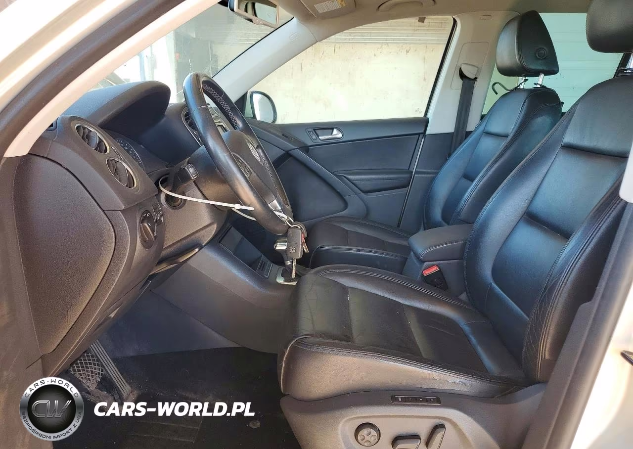 2010 Volkswagen Tiguan Se VIN:WVGBV7AX5AW524754 - 7