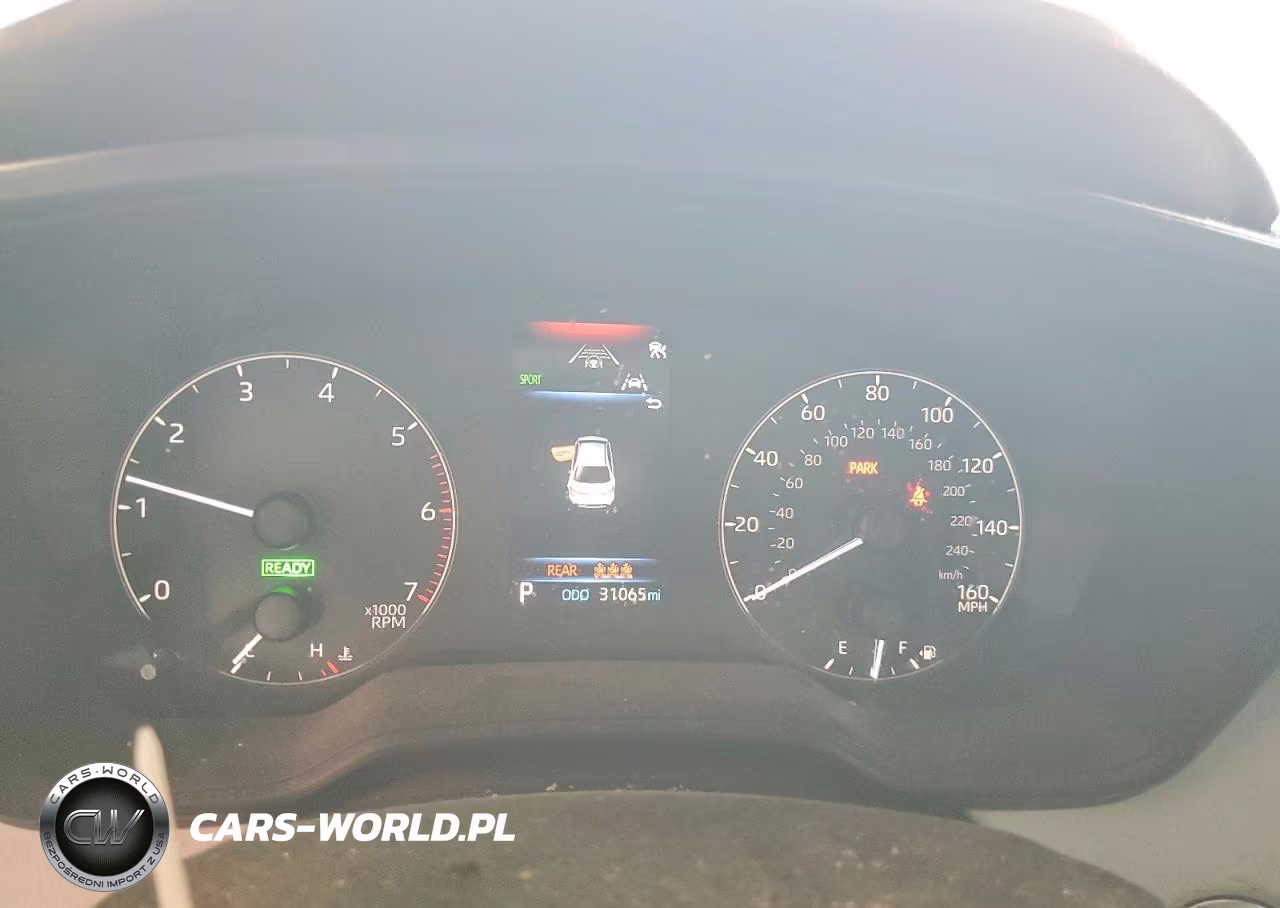 2024 Toyota Corolla VIN:JTDBCMFEXR3066867 - 9