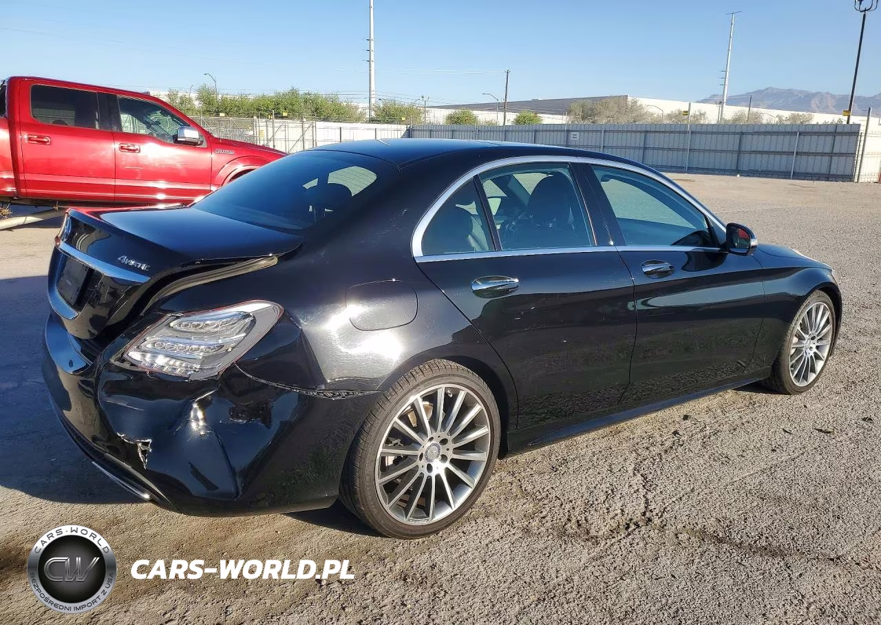 2015 Mercedes-Benz C 400 4Matic VIN:55SWF6GB1FU027316 - 3