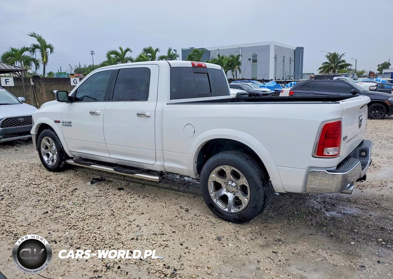 2018 Ram 1500 Laramie VIN:1C6RR7VM0JS308963 - 2