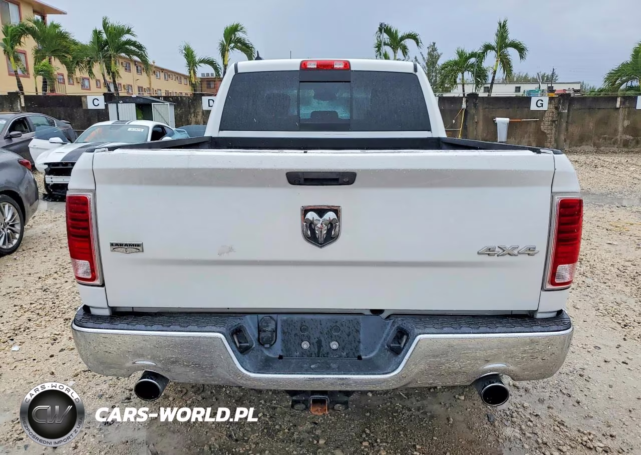 2018 Ram 1500 Laramie VIN:1C6RR7VM0JS308963 - 6