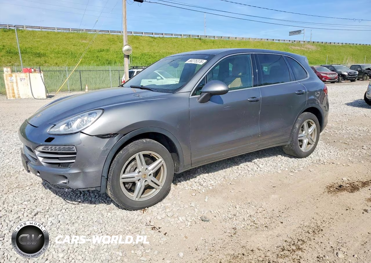 2014 Porsche Cayenne Base