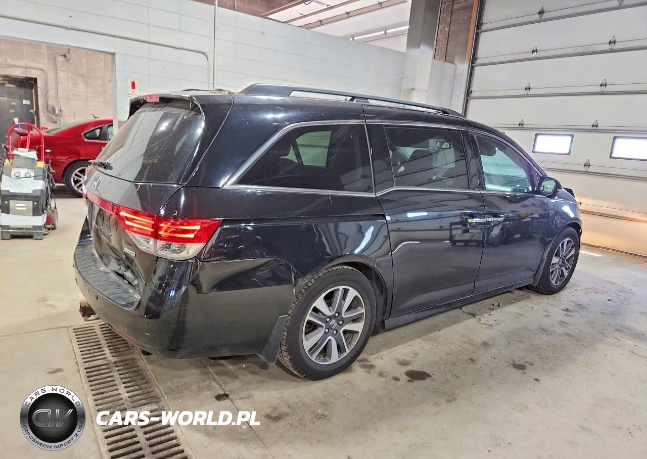 2014 Honda Odyssey Touring VIN:5FNRL5H96EB015206 - 3