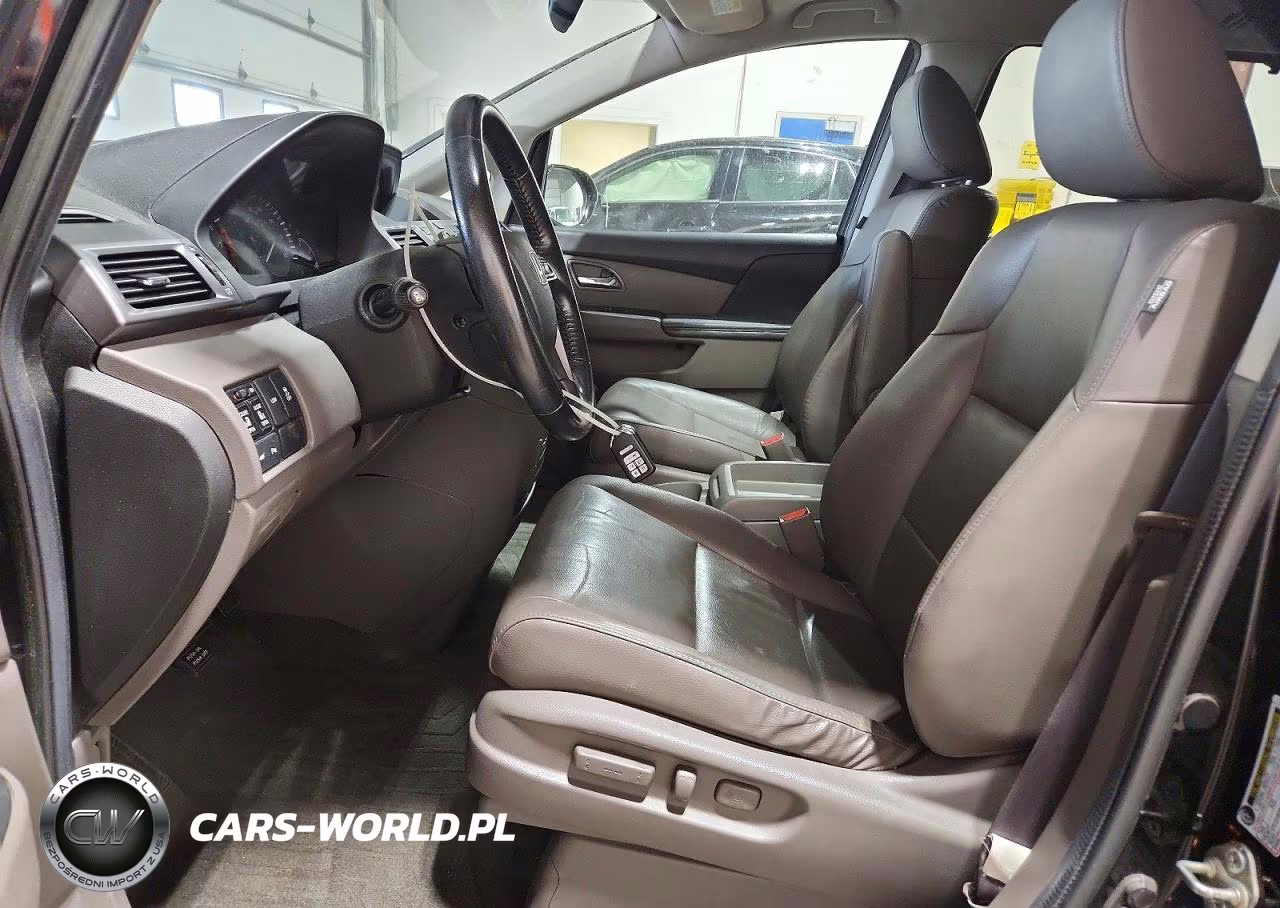 2014 Honda Odyssey Touring VIN:5FNRL5H96EB015206 - 7