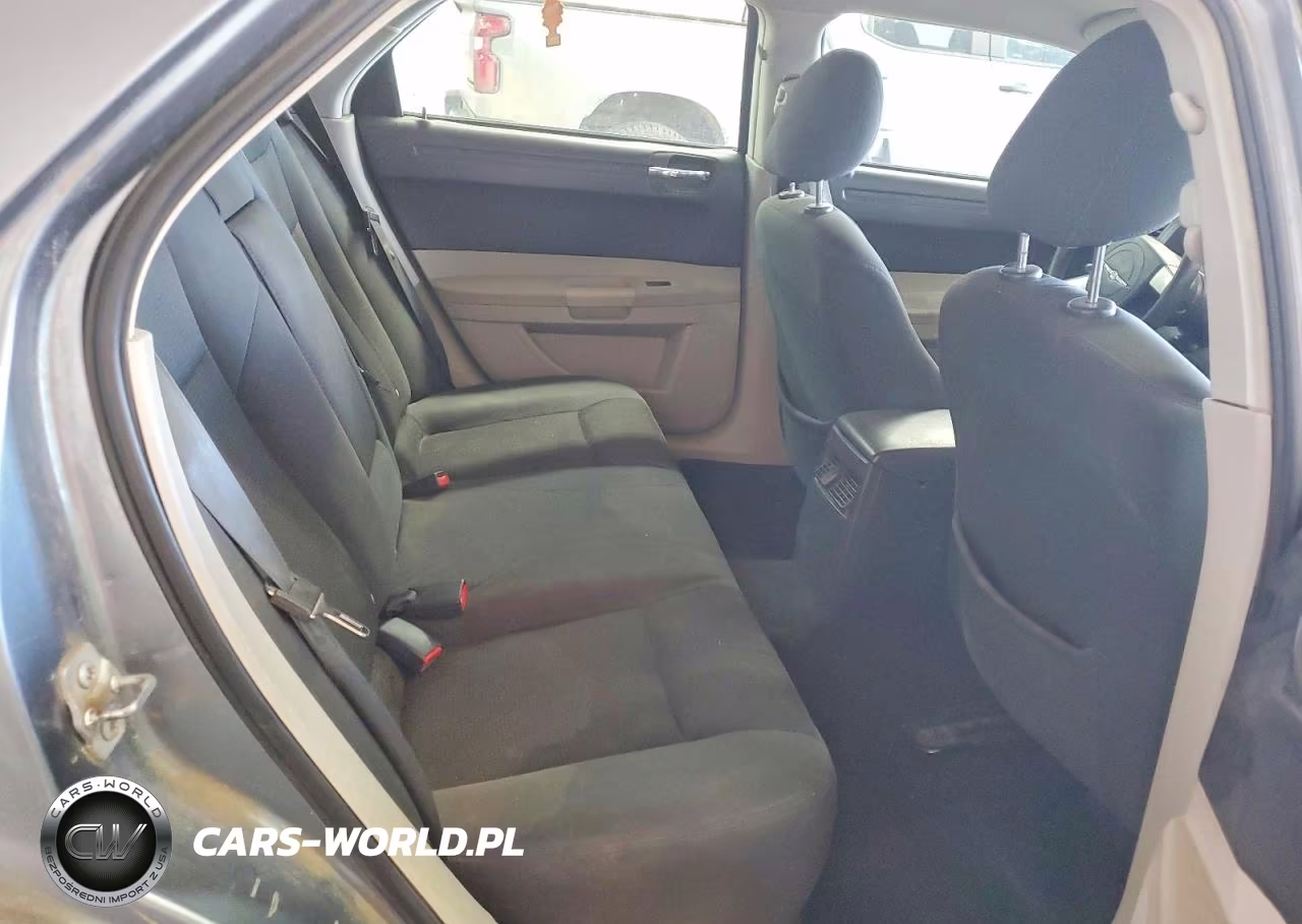 2007 Chrysler 300 VIN:2C3KA43R67H697501 - 10
