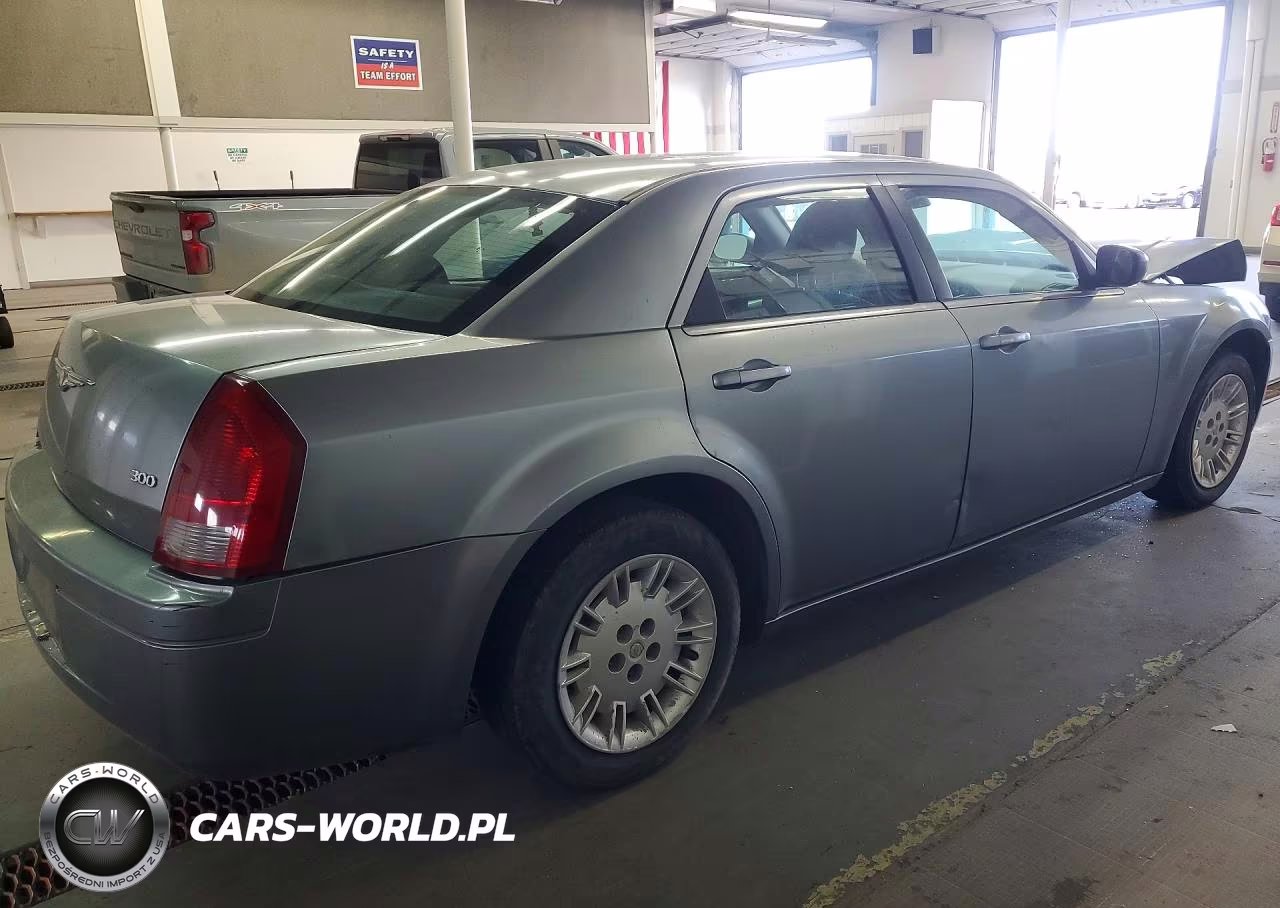 2007 Chrysler 300 VIN:2C3KA43R67H697501 - 3