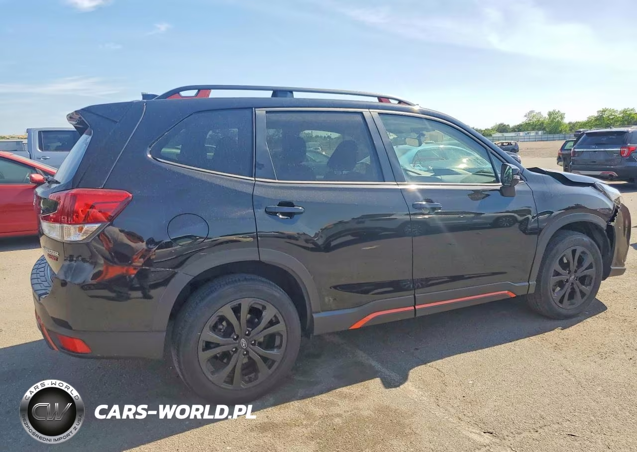 2024 Subaru Forester Sport VIN:JF2SKAEC3RH441360 - 3