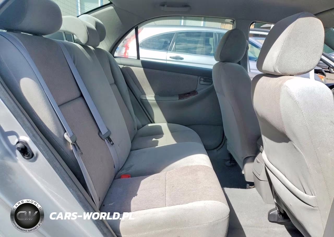 TOYOTA COROLLA CE VIN:2T1BR32E58C878582 - 10