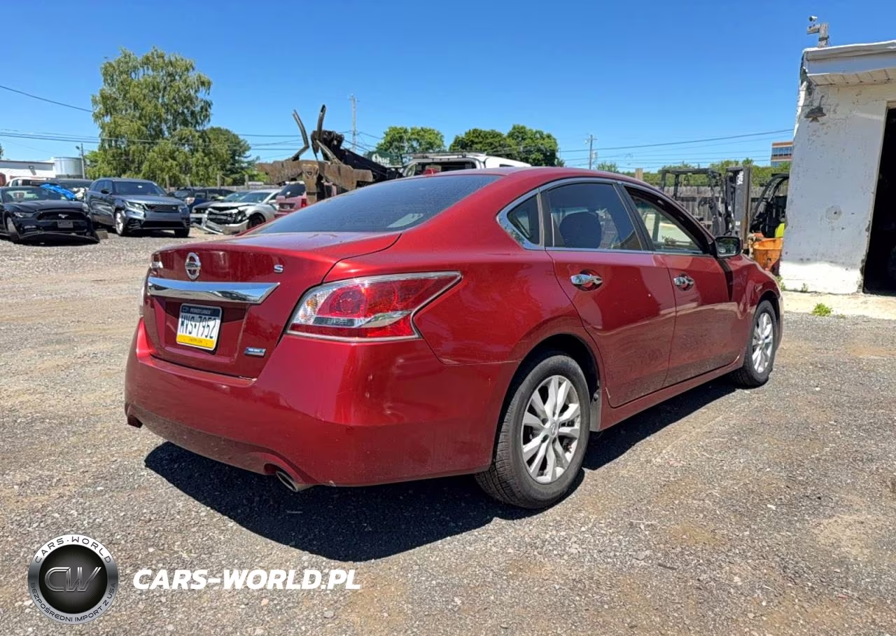 2014 Nissan Altima 2.5 S VIN:1N4AL3AP6EC321951 - 4