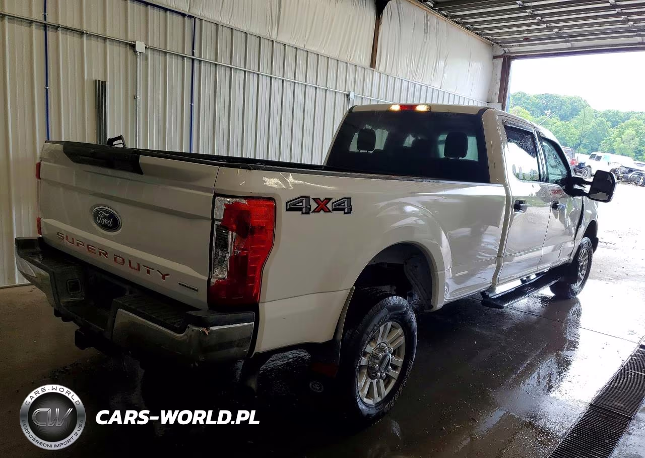 2019 Ford F250 Super Duty VIN:1FT7W2B68KEE35929 - 3